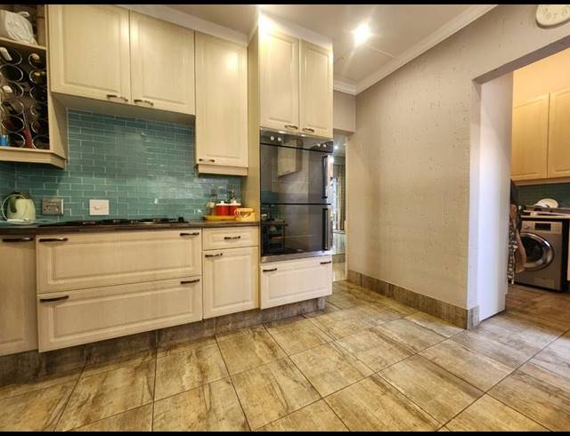 4 BEDROOM HOUSE FOR SALE IN GLENVISTA